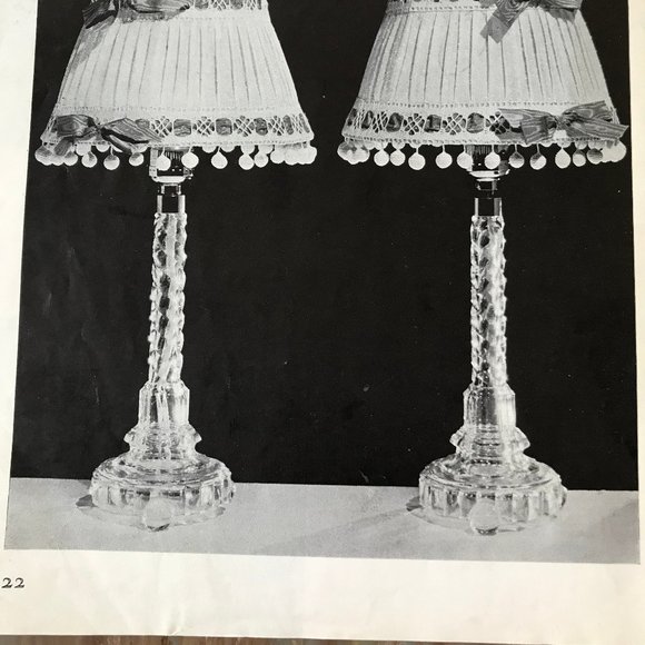 Decoration for the Home Doilies Runners Vintage 1930s Crochet Pattern Book 312 - Picture 3 of 6